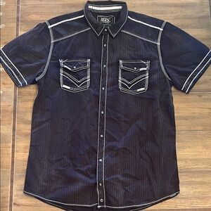 BKE BUCKLE BLACK Short Sleeved, Snap down Shirt with White STITCH Detail. Sz L